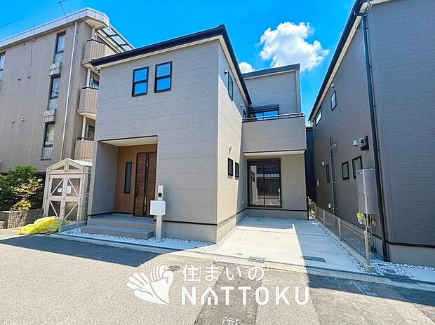 【現地写真(外観)【2号地】】耐震等級最高「3」取得で基準の1.5倍の性能・耐震強度で安心できます。