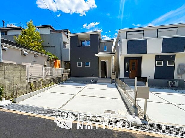 【現地写真(外観)【2号地】】健康被害に配慮したもっとも安全性の高い建材を採用し、シックハウス対策をしております。