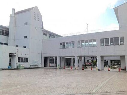 京都市立上里小学校 640ｍ(徒歩8分)