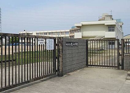和泉市立池上小学校 560ｍ(徒歩7分)