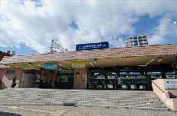 京阪本線「枚方公園駅」(約720m)