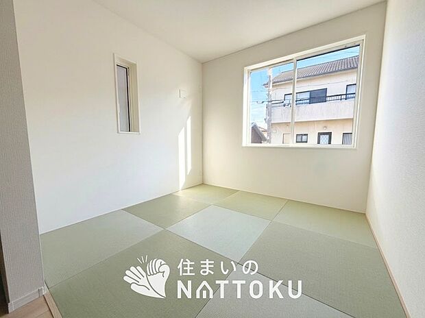 【現地写真(和室)】大壁仕様の新和室。くつろぎの空間です。