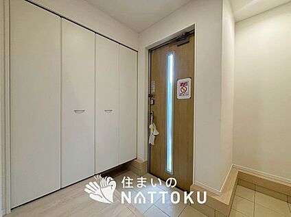 現地写真(玄関)
