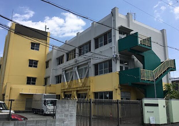 千早赤阪村立千早小吹台小学校(約150m)