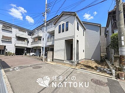 現地写真（前道含む外観）