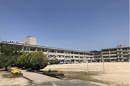宇治市立槙島小学校 1200ｍ(徒歩15分)