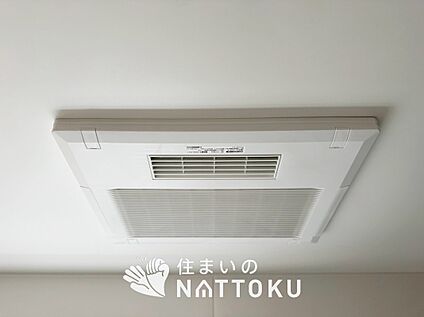 電気式浴室暖房換気乾燥機