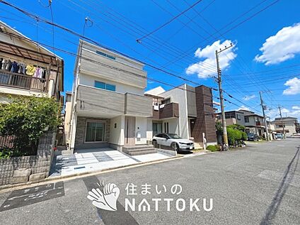 現地写真（前道含む外観）
