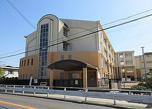 堺市立久世小学校(約1,200m)