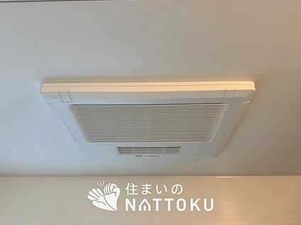 電気式浴室暖房換気乾燥機
