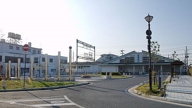 近鉄南大阪線「高鷲駅」(約240m)