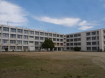 羽曳野市立埴生南小学校 740ｍ(徒歩10分)