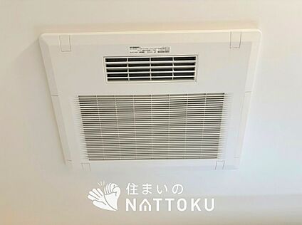 電気式浴室暖房換気乾燥機
