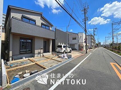 現地写真（前道含む外観）