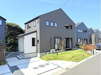 【現地モデルハウス7号棟　外観】