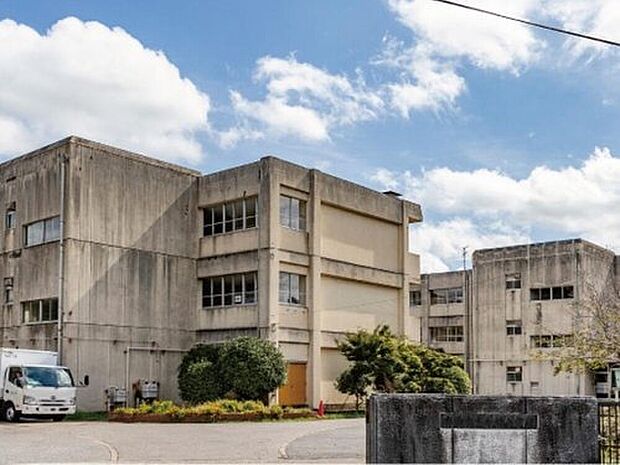 市原市立白幡小学校（約1,046m）