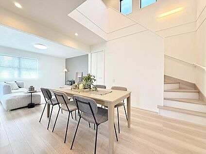 【モデルハウス3号棟　リビング階段】