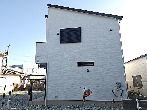 ■全室2面採光のため、日当たり良好(撮影日:2025年11月15日)