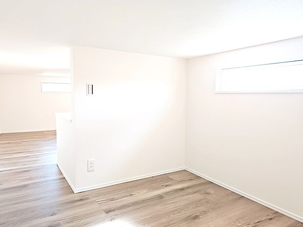 【２階小屋裏収納】（撮影日：2025.11.10）