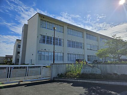 高砂市立阿弥陀小学校 1090ｍ(徒歩14分)