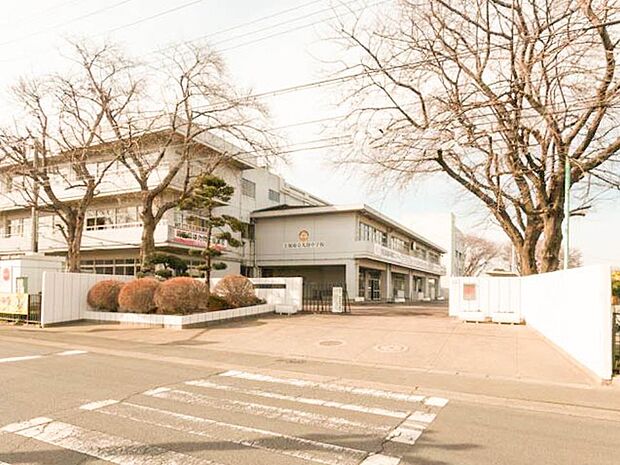 大谷中学校（約560m・徒歩7分）