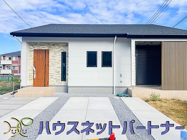 太陽に愛された邸は、陽当り・通風に優れた魅力的で快適さを追求した新築戸建でした。ここに住むからこそ意味がある。そんな特別感に浸りながら、毎日をお過ごしして欲しいです。