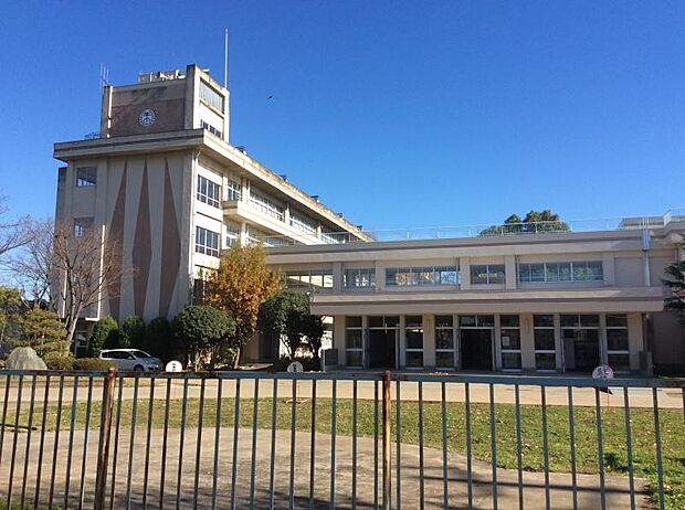 春日部市立牛島小学校（約900m・徒歩12分）