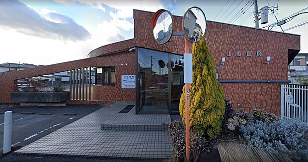 山縣医院（約600m・徒歩8分）