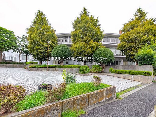 横浜市立本牧中学校(約1,230m)