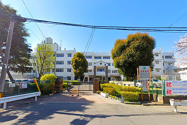 城南中学校(約420m)