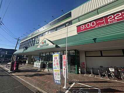 マルエツ入間川店 220m