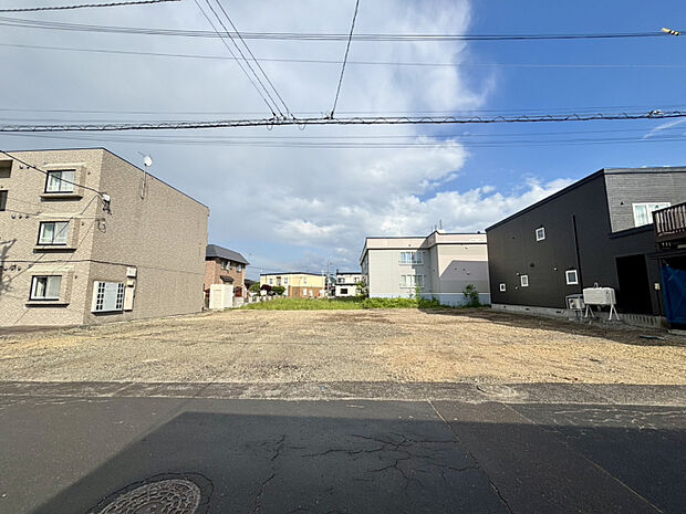 販売現地