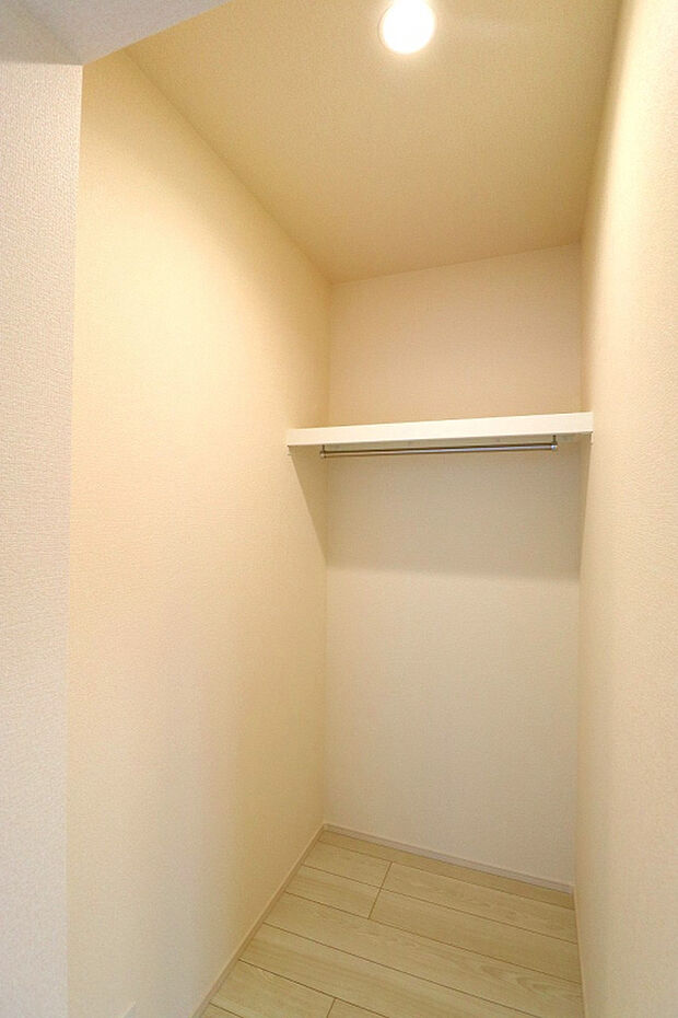 【【1号棟クローク】】リビングがいつでもすっきり♪片付けが楽になる習慣収納！