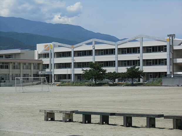 大明小学校(約1,240m)