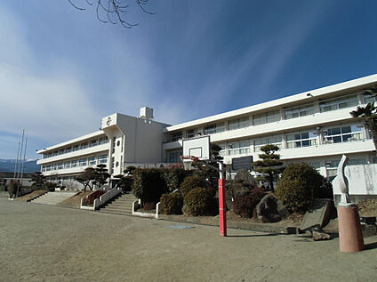 竜王北小学校 770m