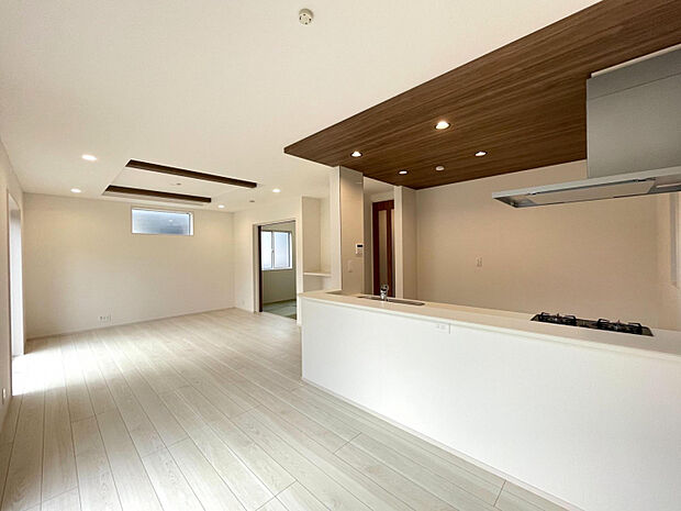 （1）号棟　リビング　