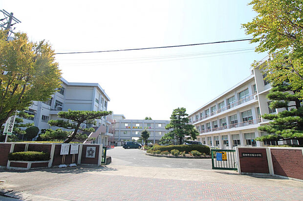 堤小学校（約2,128m）