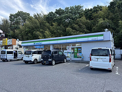 ファミリーマート大府北山町店 519m