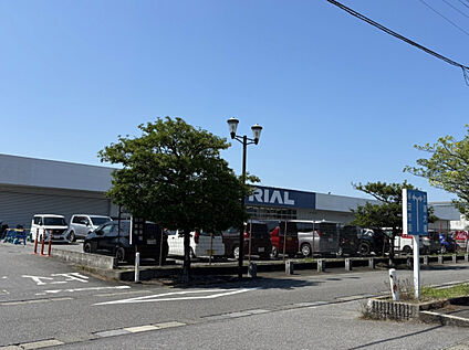 トライアル半田亀崎店 955m