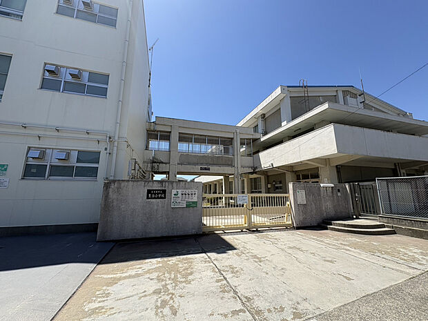 名古屋市立豊治小学校（約1,800m）