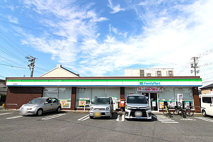 ファミリーマート江南飛高町店 350m