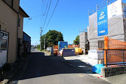 10月11日撮影　南側道路（東→西）