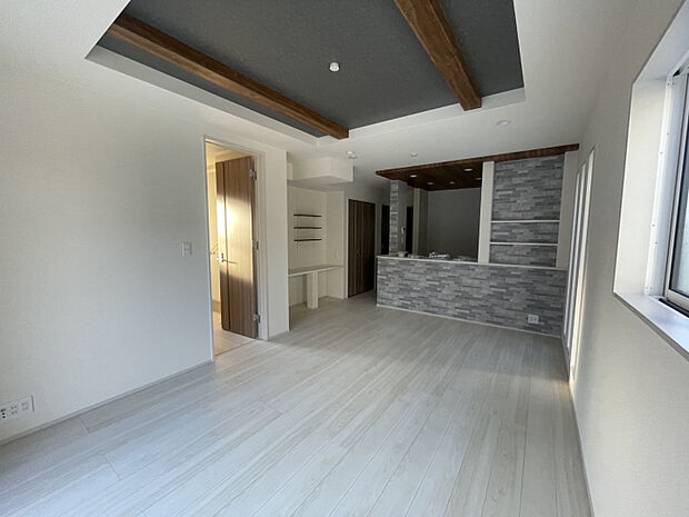 【(1)号棟LDK15.875帖】