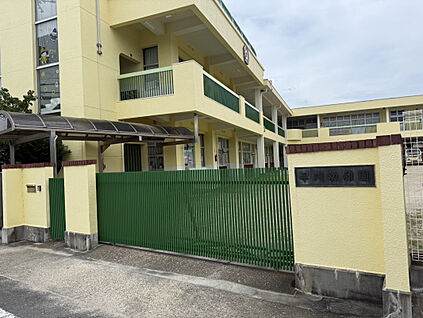 学校法人善導学園平川幼稚園 595m