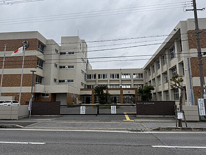 【東近江市立能登川中学校】 2400m