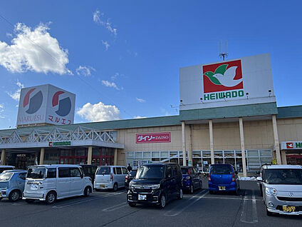 平和堂甲西店 1000m