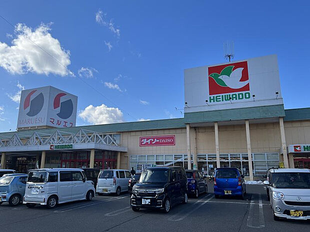 平和堂甲西店（約1,000m）