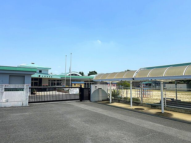 川西幼稚園(約550m)