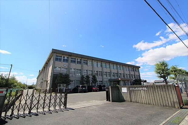 市立桜井西中学校(約1,800m)