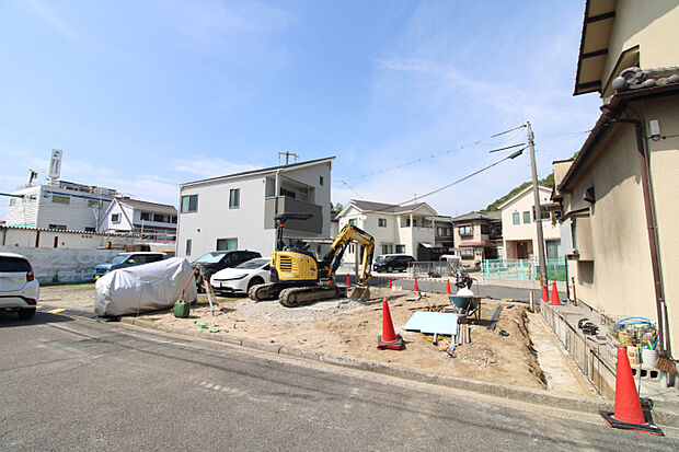 前面道路っから見た宅地